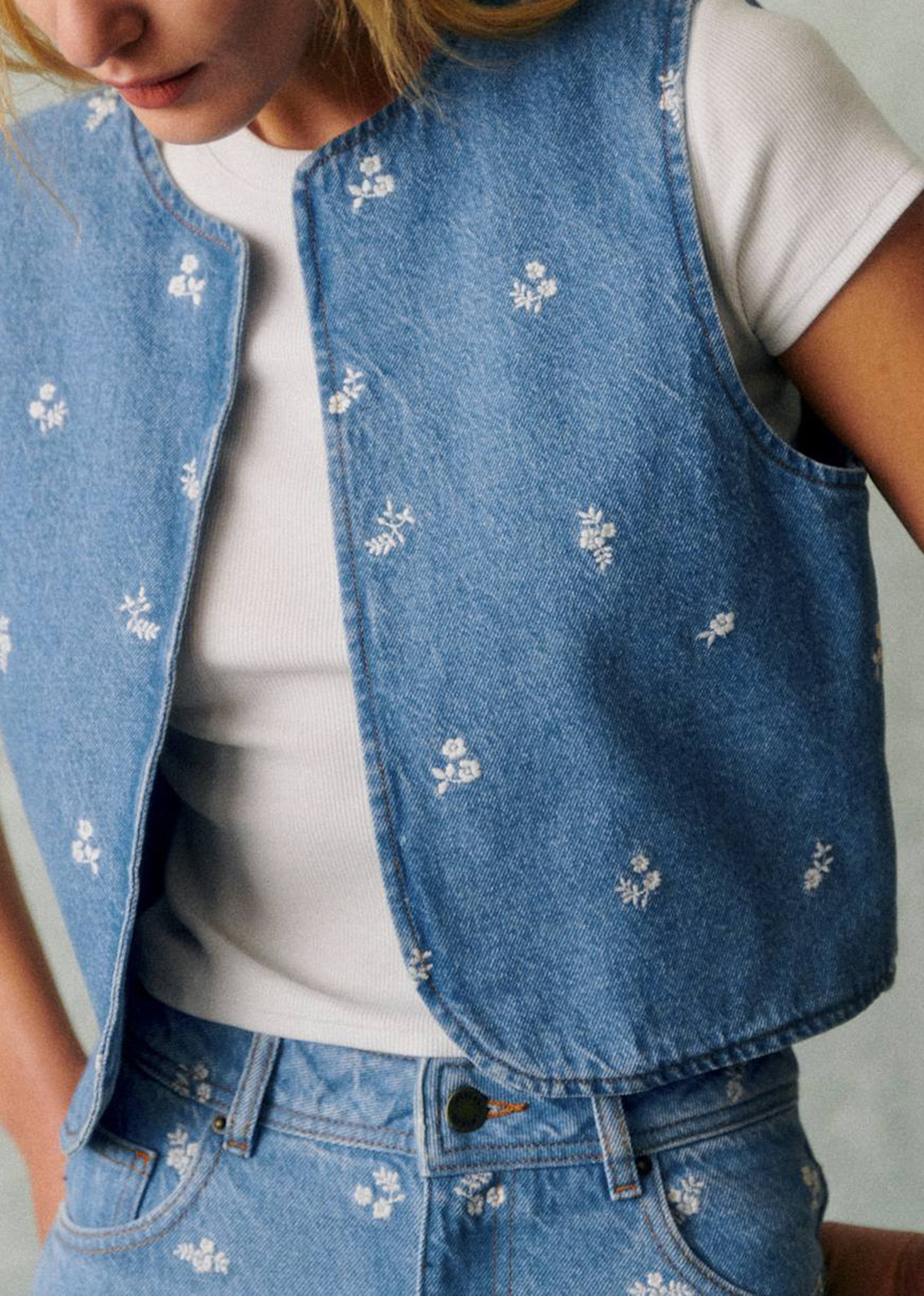 Short Sleeveless Denim Jacket With All-Over Embroidery