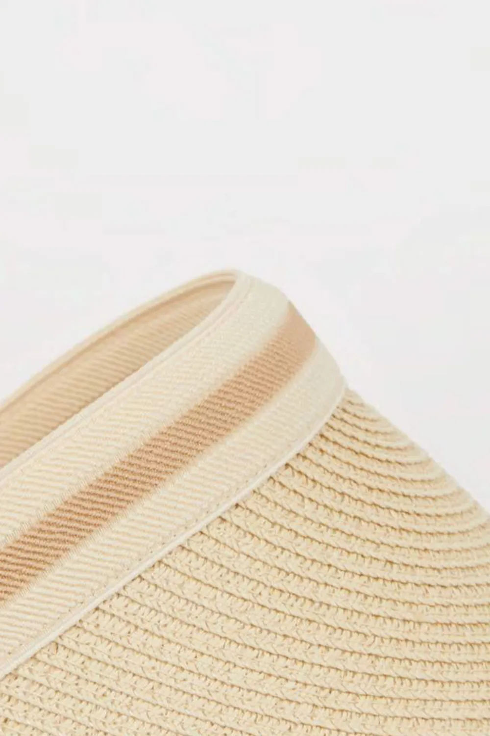 Sand vacation-style woven hat