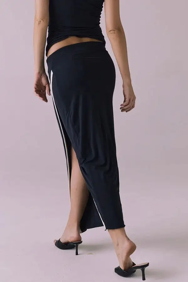 Black Slim-Fit Front Slit Midi Skirt