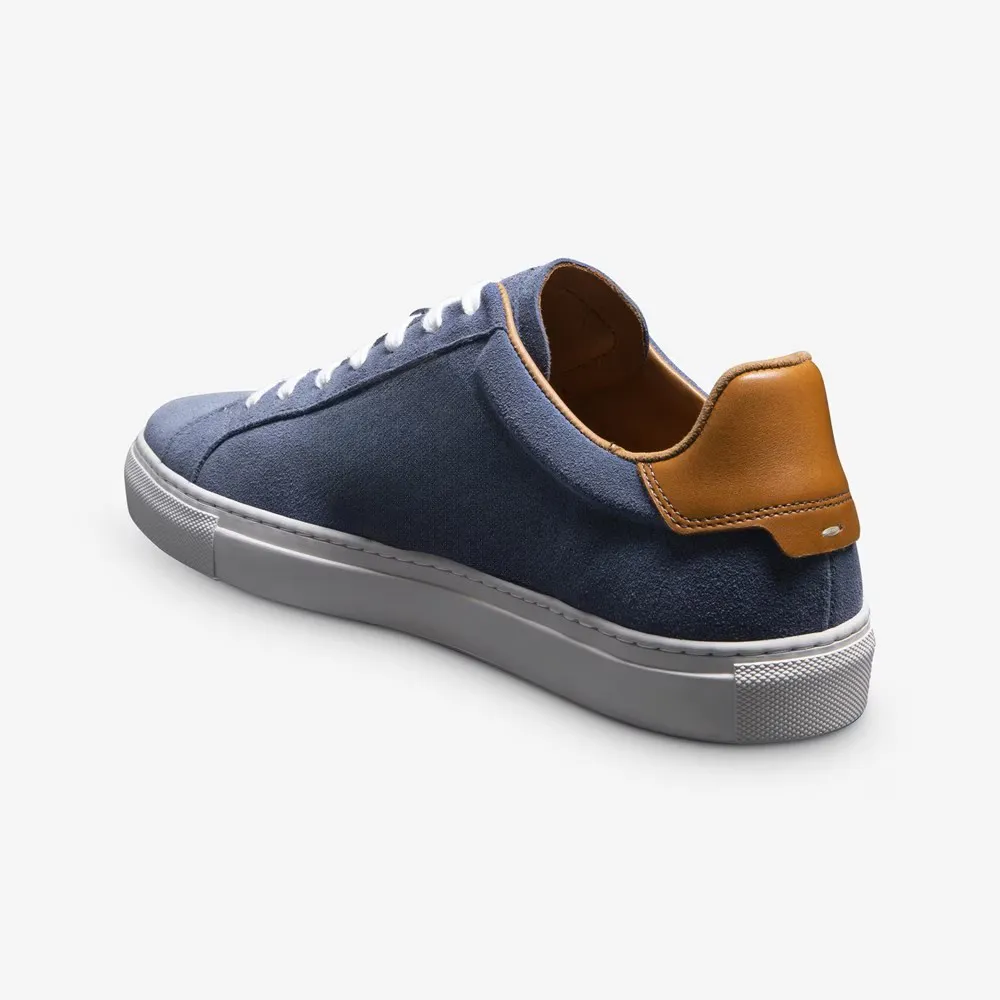Casual Style Center Court Lace-up Sneaker
