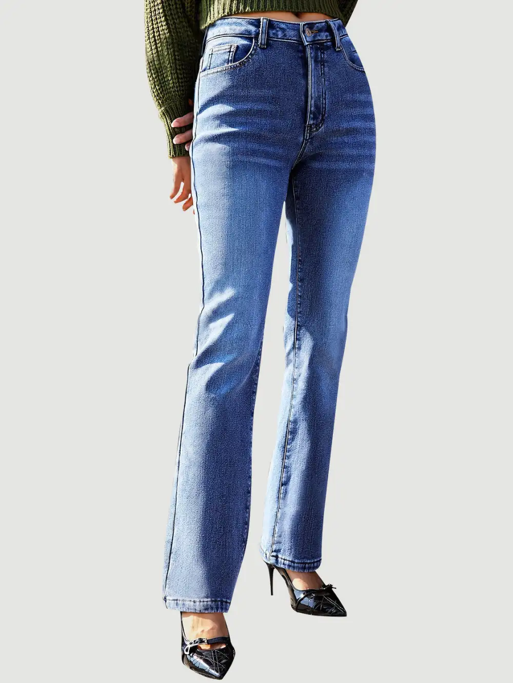Fresh Washed Pocketed Stretch Straight Leg Jeans