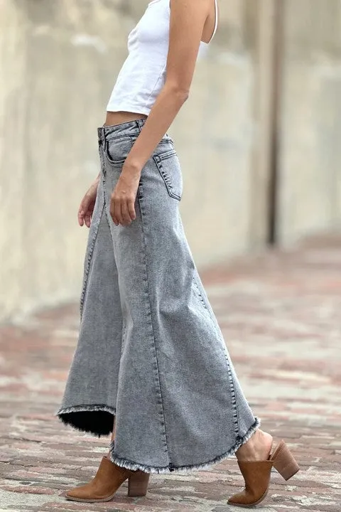 Women's Light Wash Denim Raw Hem Maxi Skirt