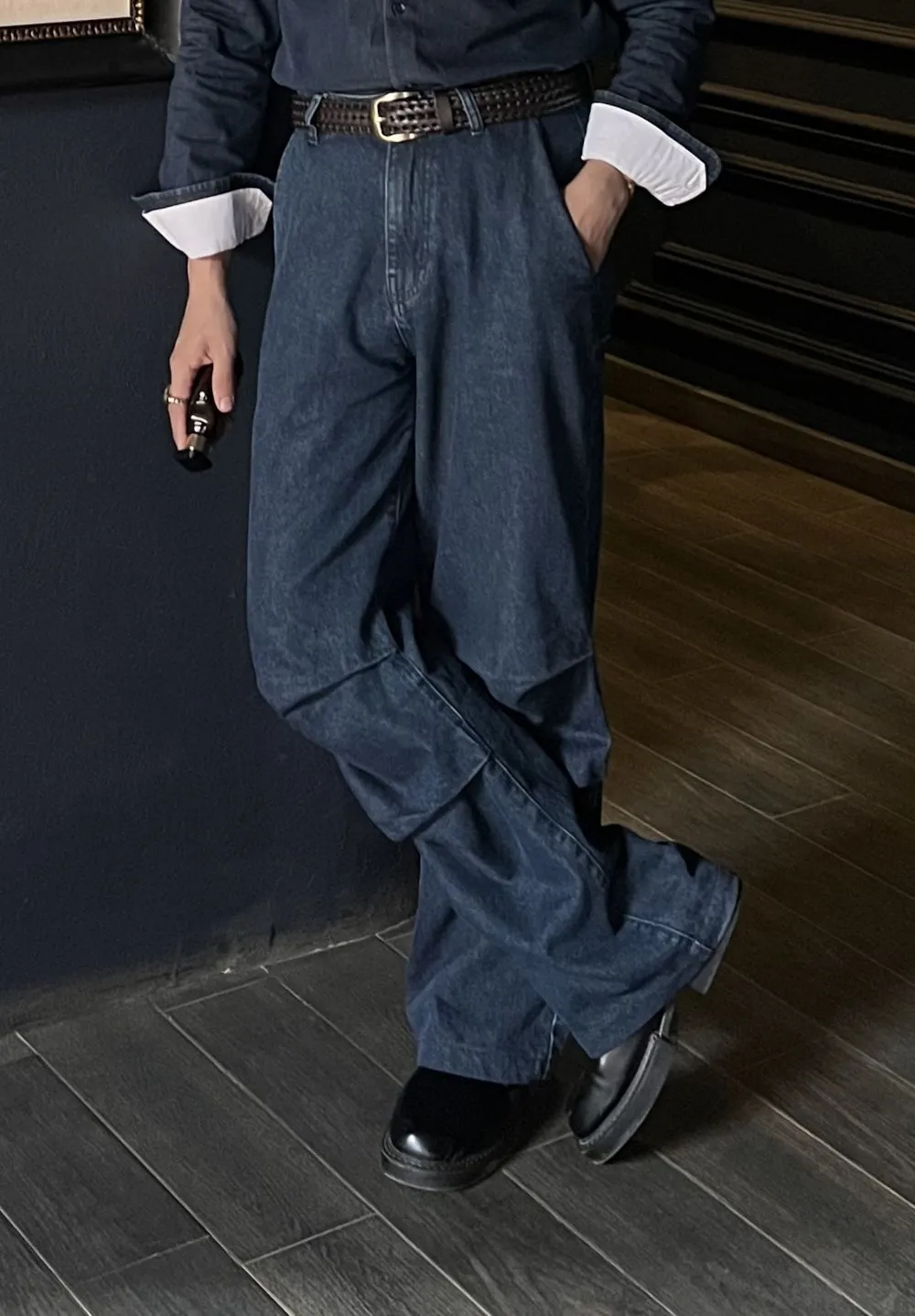 Relaxed-Fit Pleated Jeans