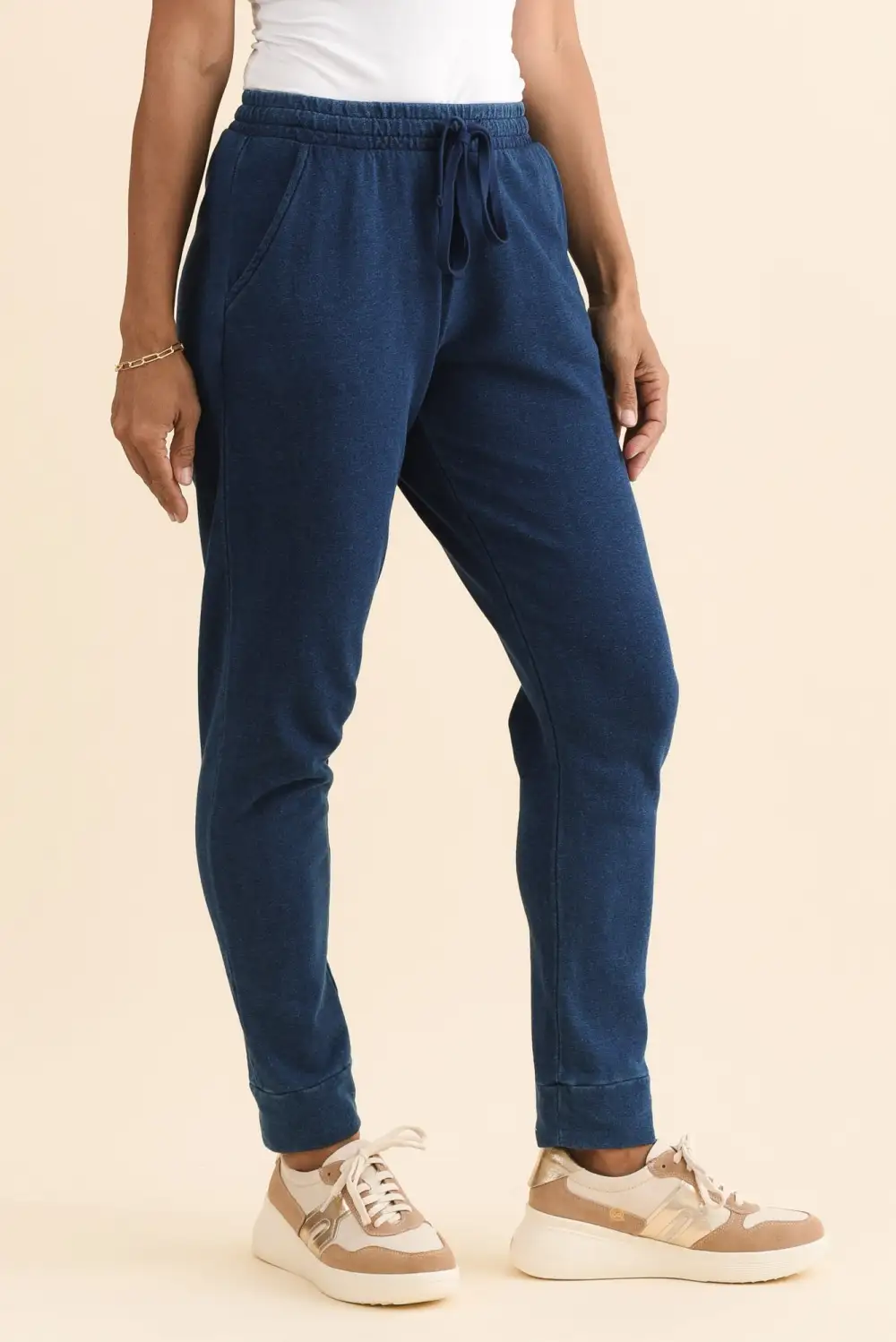 Tapered Mid Rise Drawstring Sweatpants