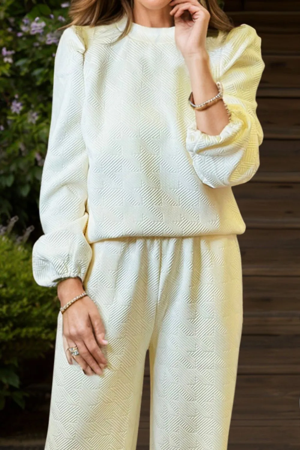 Streamlined Round Neck Long Sleeve Top And Pants Set