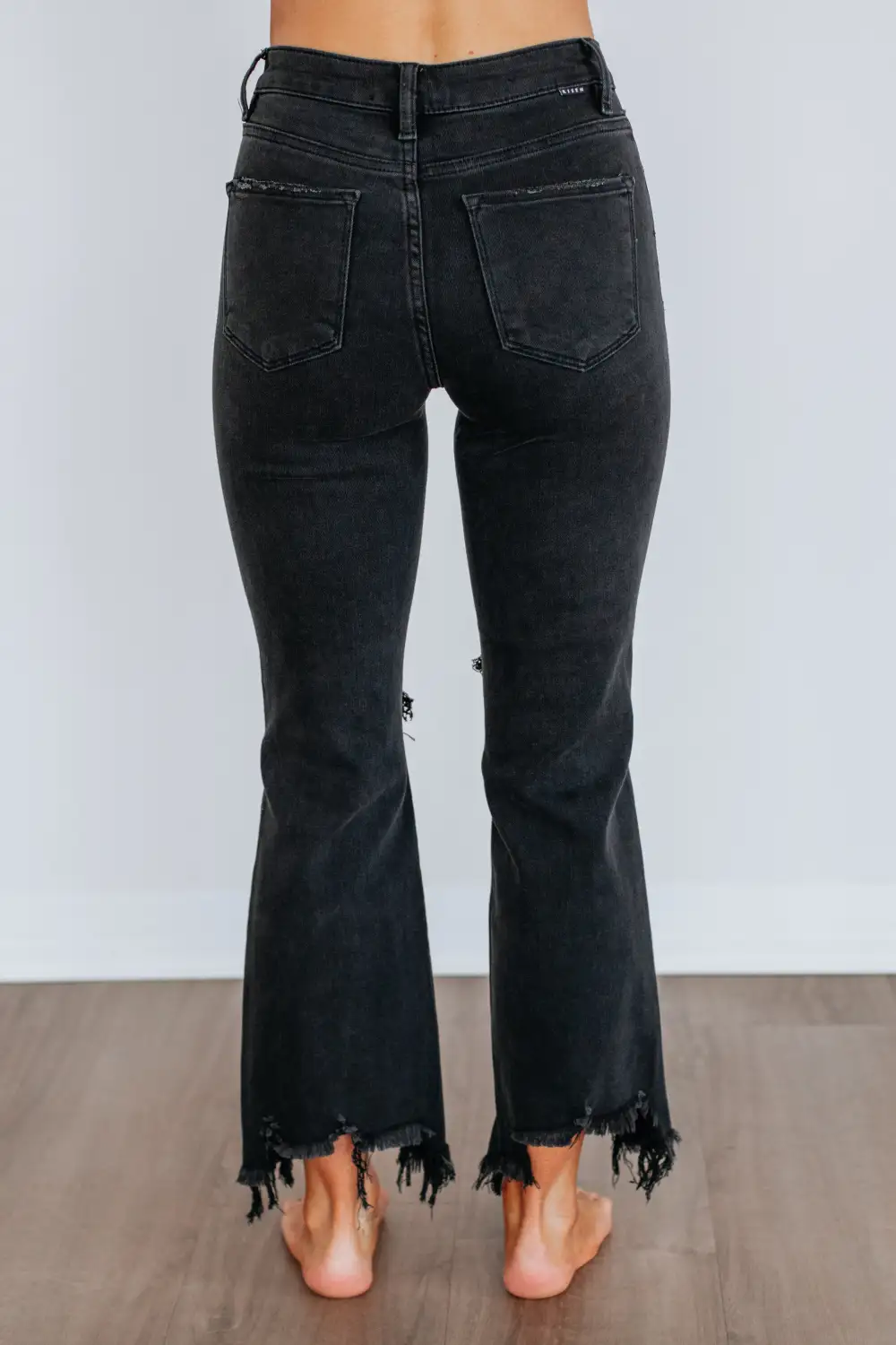 Distressed Cropped Straight Leg Jeans