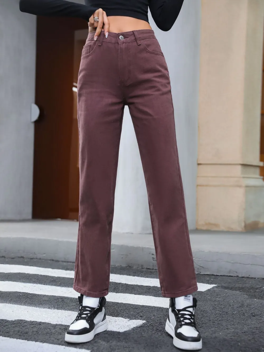 Simple Washed Pocketed Stretch Straight Leg Jeans
