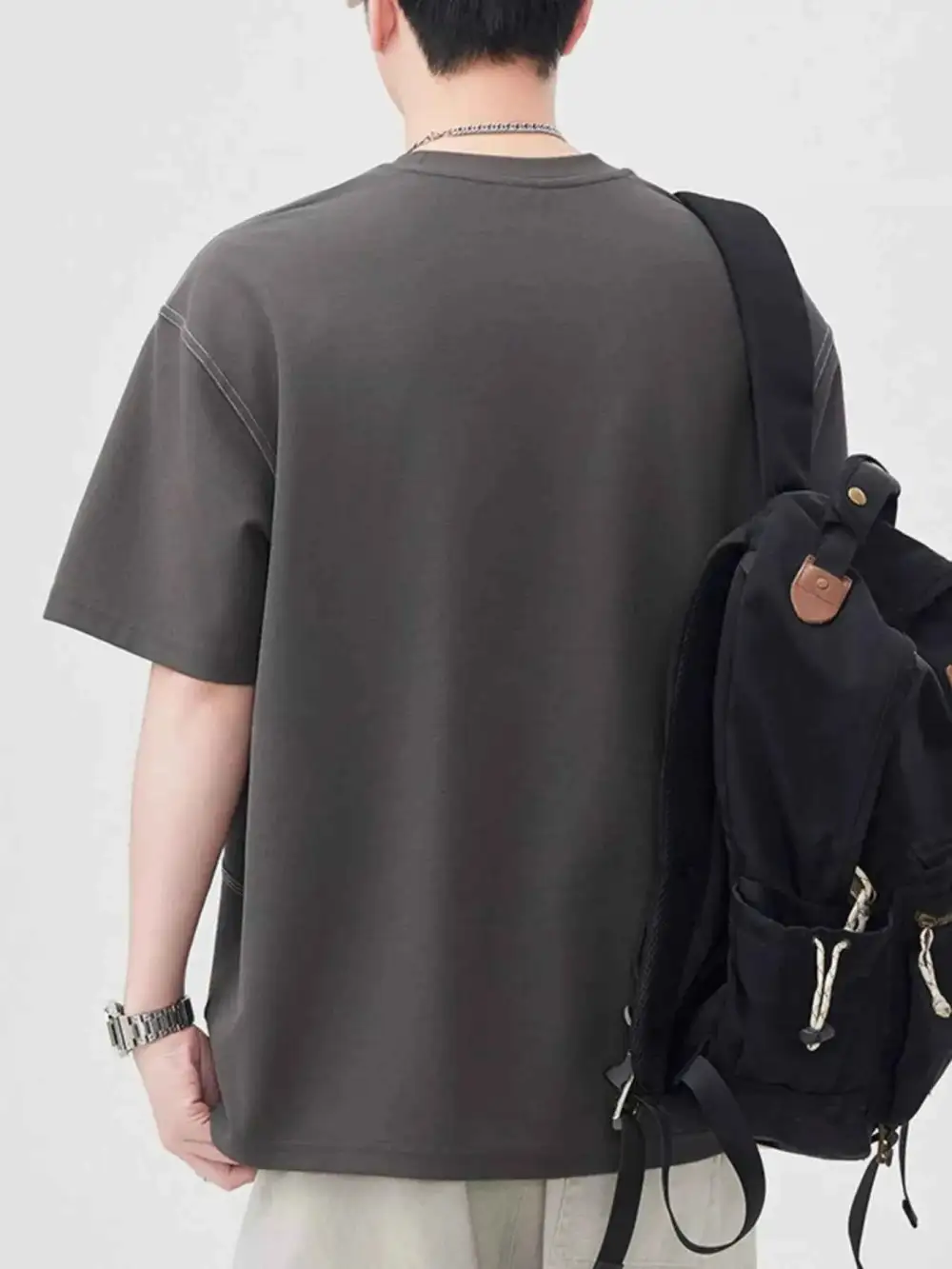 Lightweight Round Neck Short Sleeve T-Shirt