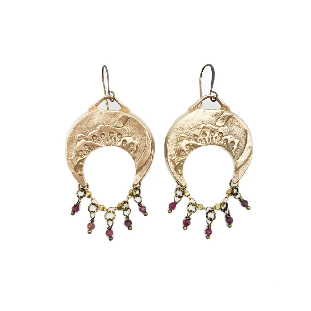 Sculpted Profile Refined Statement Earrings