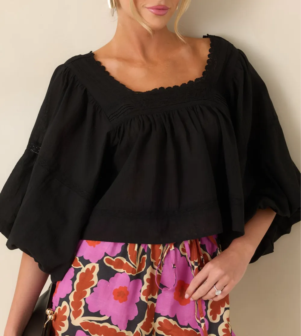 Long-Sleeve Puff-Sleeve Scalloped Cotton Blouse