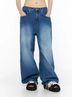 Banded Wide Leg Jeans