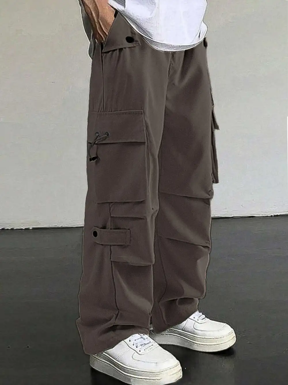 Modern Men's Loose Fit Cargo Pants