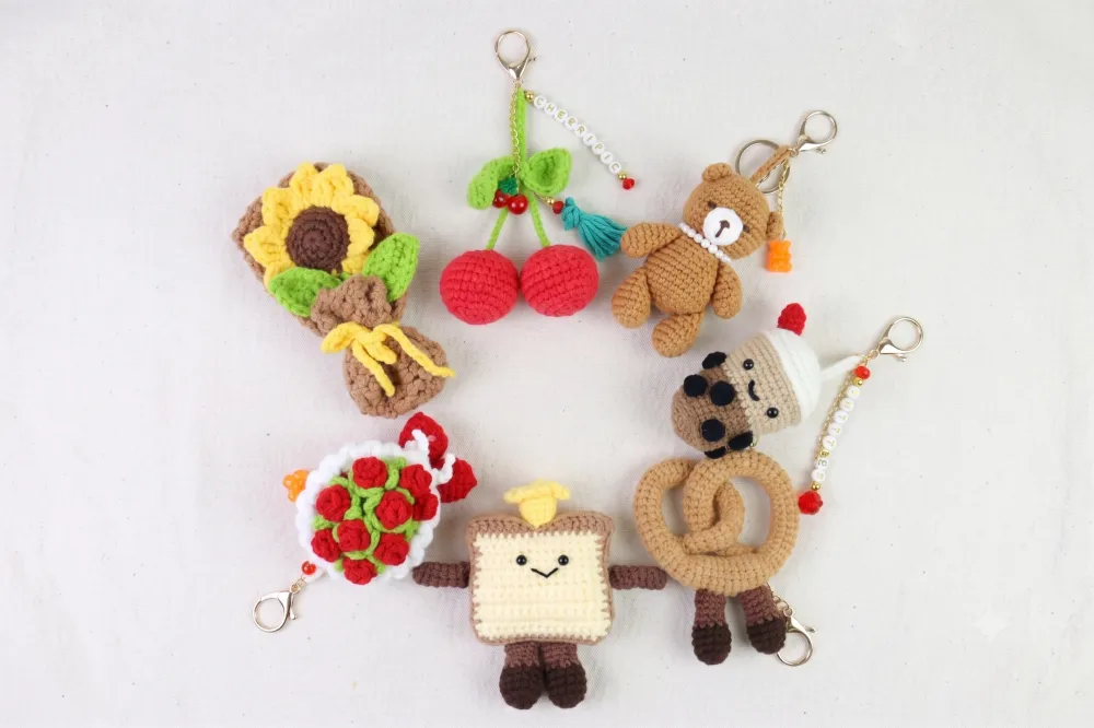 Beginner Crochet Keychain Craft Kit