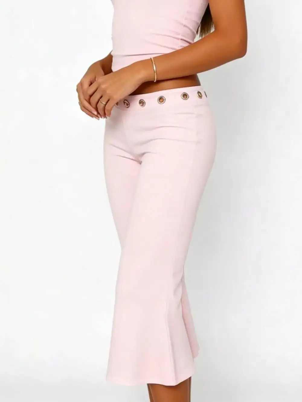 Mid Rise Capris Pants