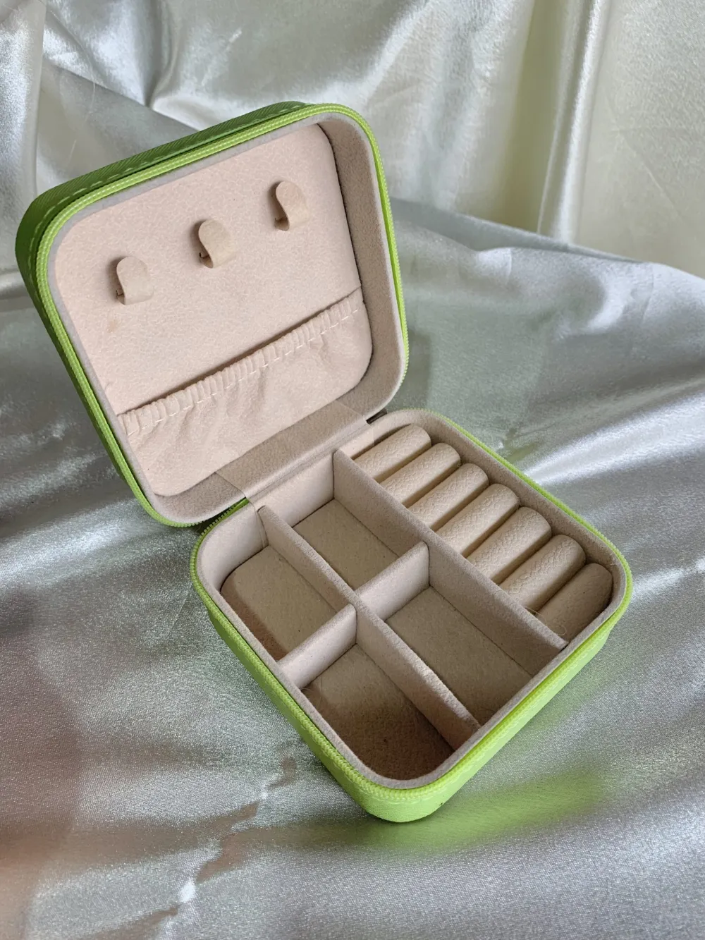 Jewelry Essentials Organizer Case