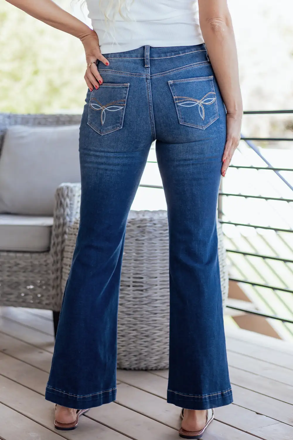 Women's Western Stitch Patched Pocket Bootcut Jeans