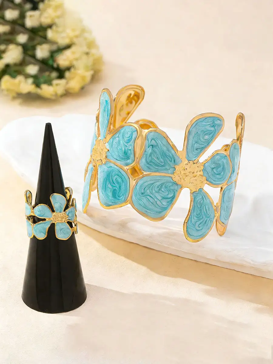 Modern Floral Alloy Bracelet And Ring Set