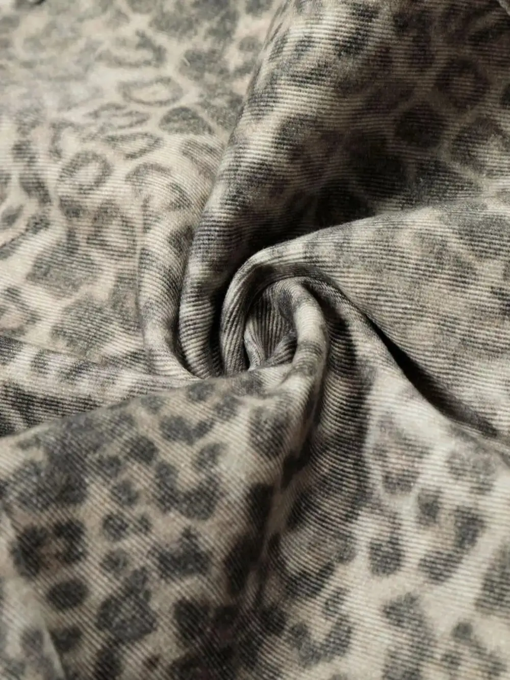 Men's Leopard Print Cargo Pants