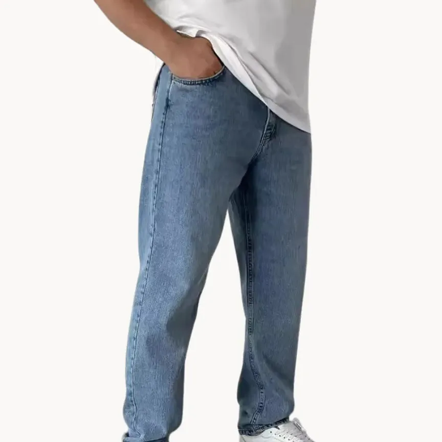 Button Detail Everyday Jeans