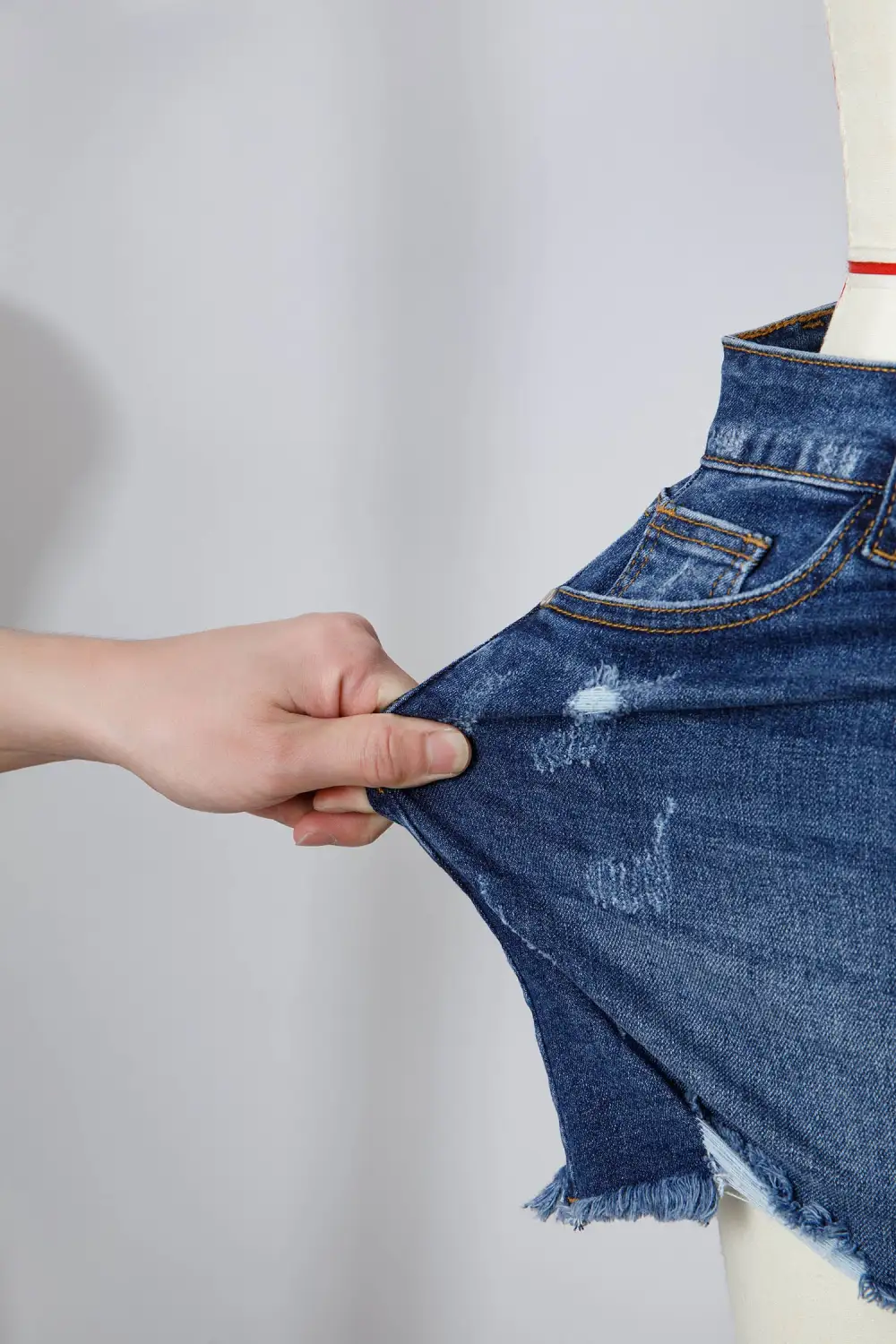 Refined High-Waist Raw-Hem Distressed Cotton Denim Shorts
