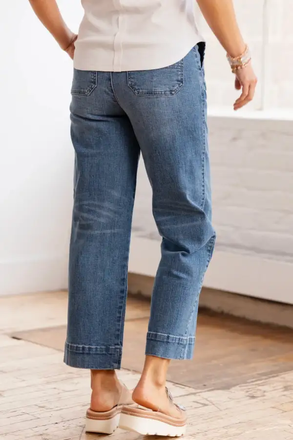 Women's Exposed Stitching Straight Jeans