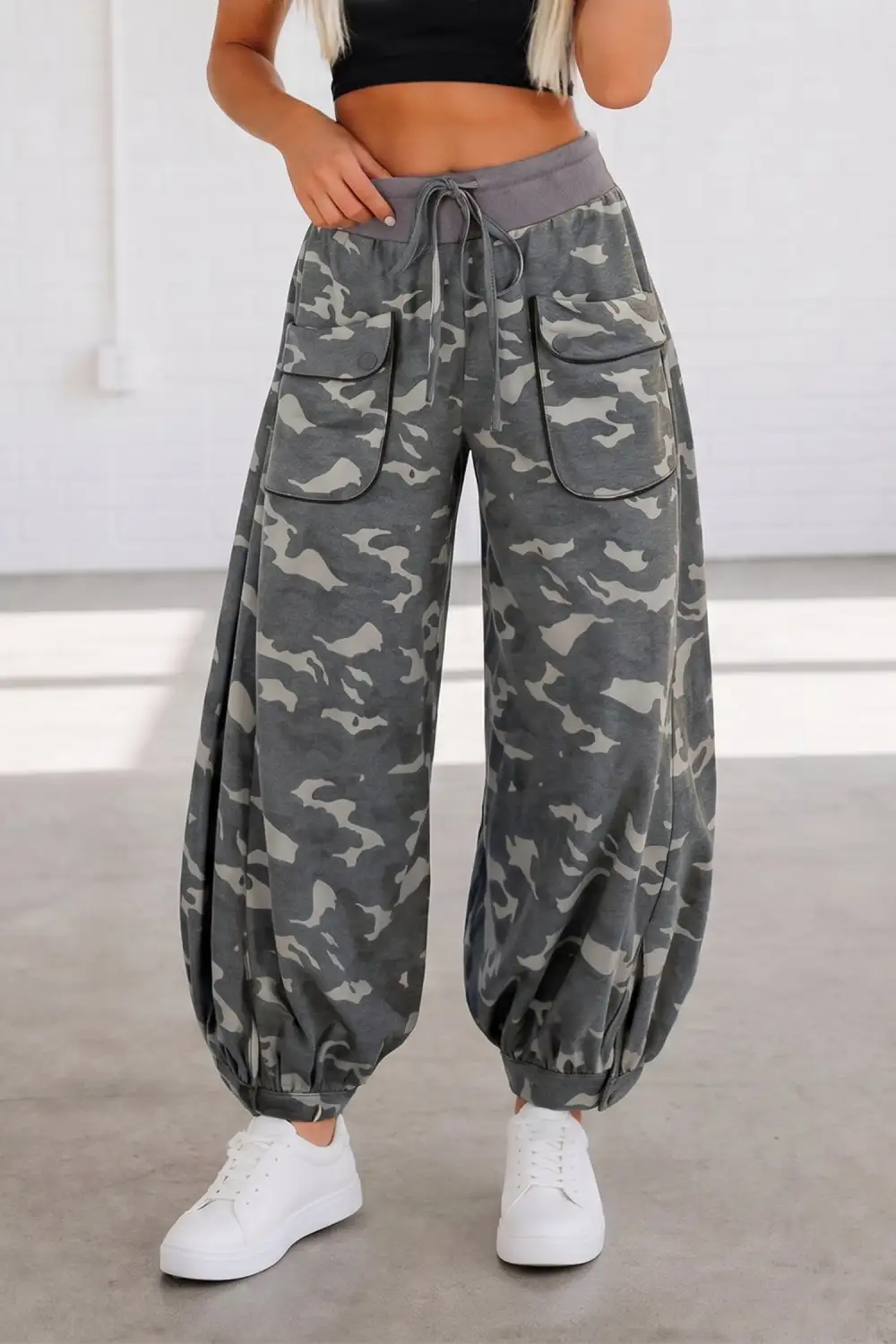 Drawstring Contrast Waistband Camouflage Cargo Barrel Trousers