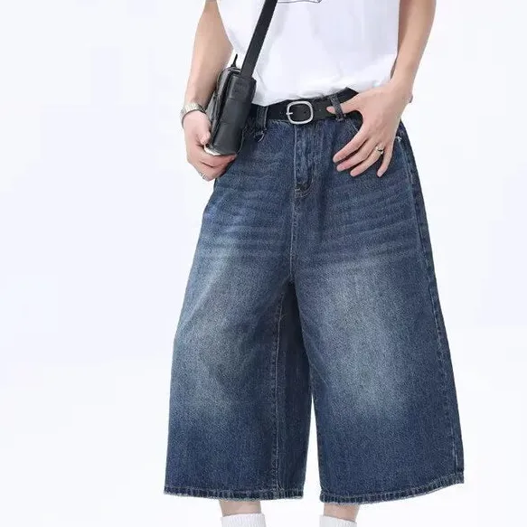 Wide-Leg Cropped Jeans