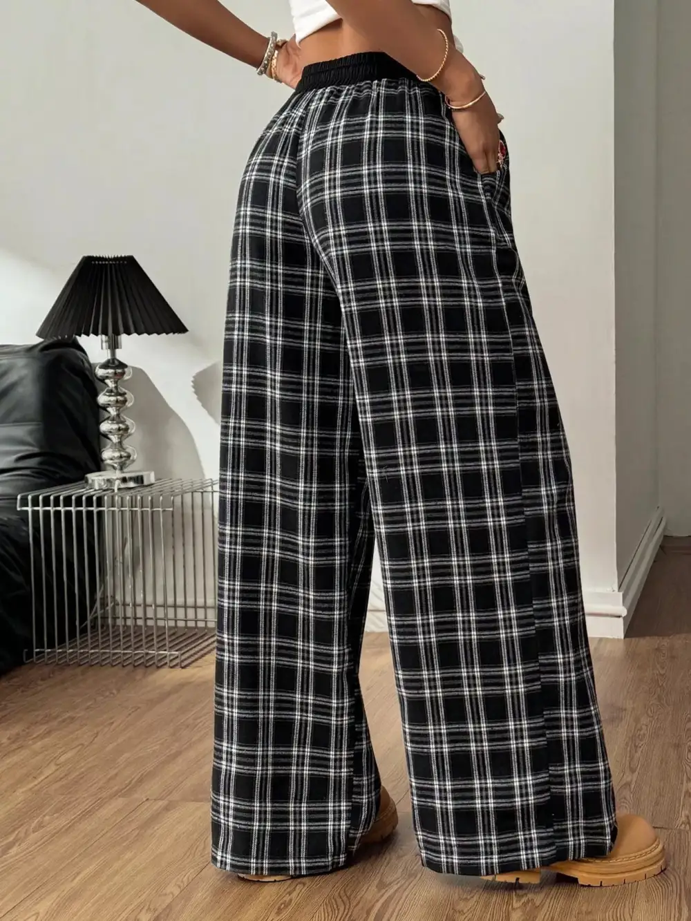 Plaid Wide Leg Pants With Elastic Waistband