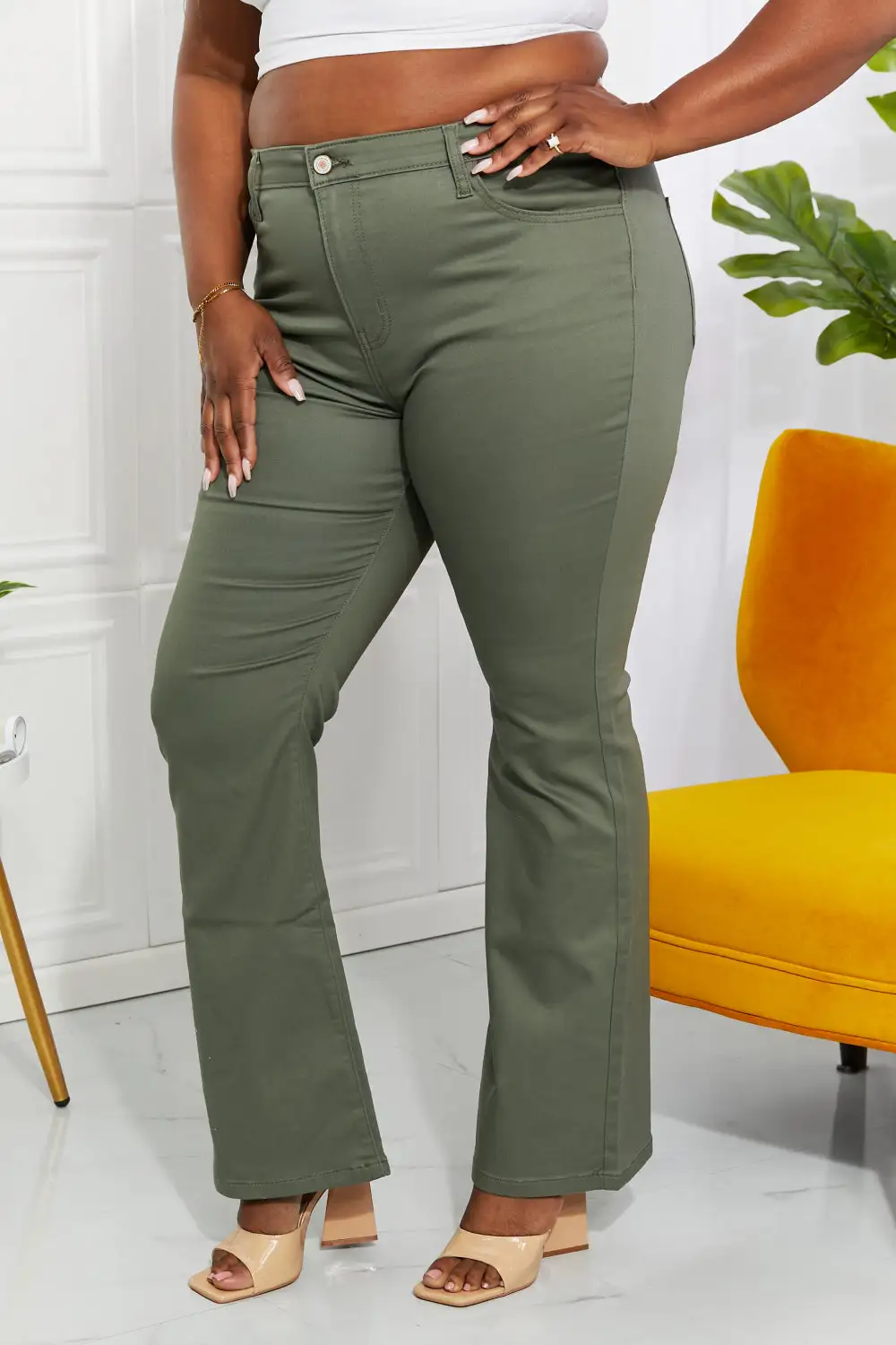 Bootcut High Waist Pocketed Everyday Jeans