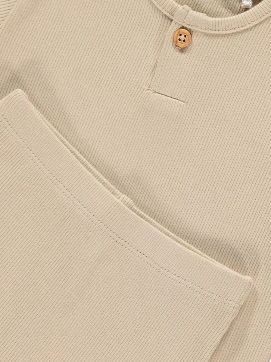 Neutral Ribbed Top and Leggings Outfit