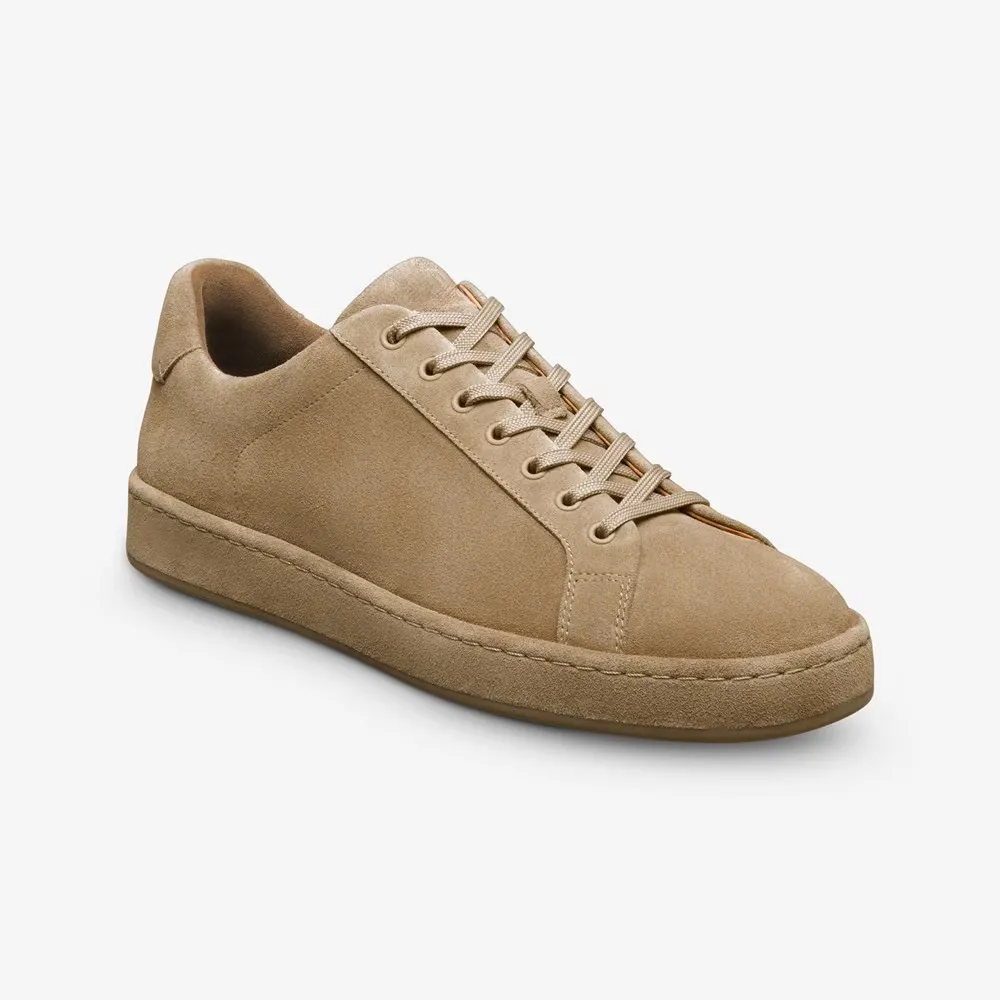 Modern Look Lace-up Sneaker