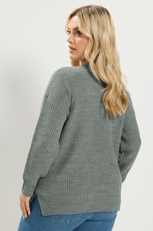Plus Size Grey V-Neck Knitted Jumper detail 3