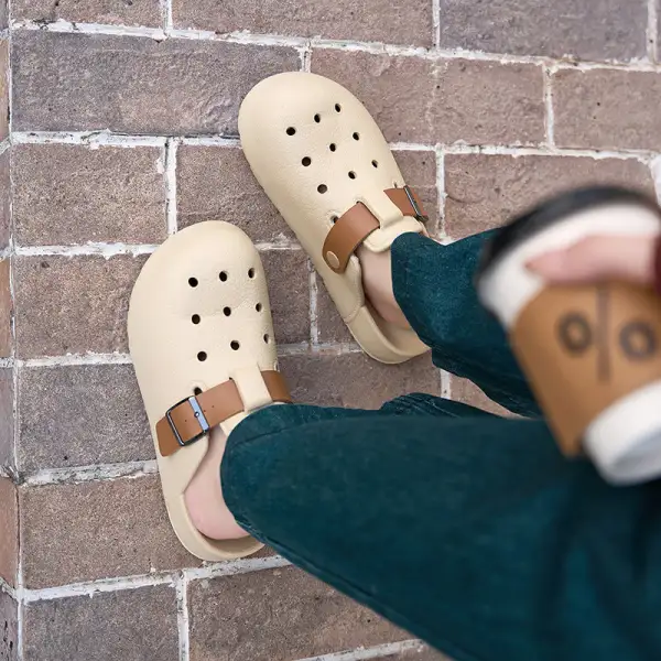 Simple Flat Sandals
