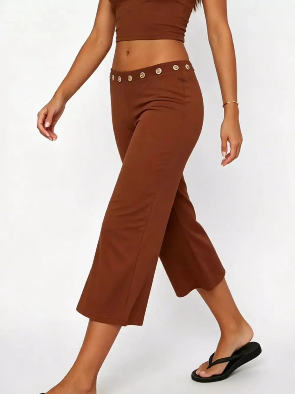Mid Rise Capris Pants