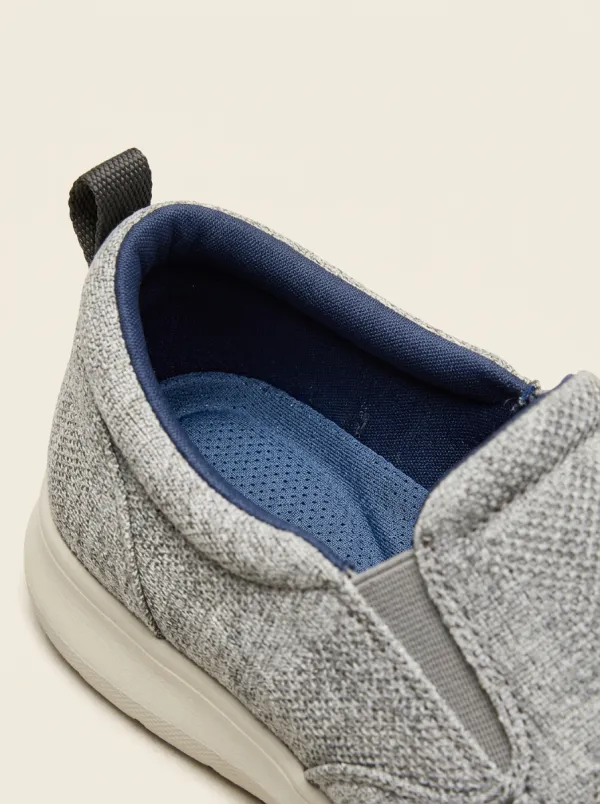 Outdoor-Inspired Knit Slip-On Collection Men's Stretch Canvas Shoes