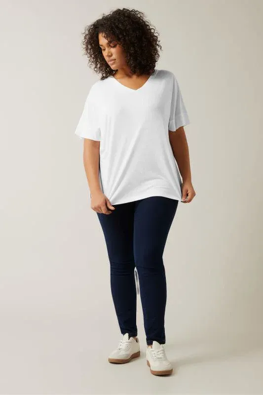 ESSENTIAL 2 PACK Curve White & Black V-Neck Modal Rich T-Shirts
