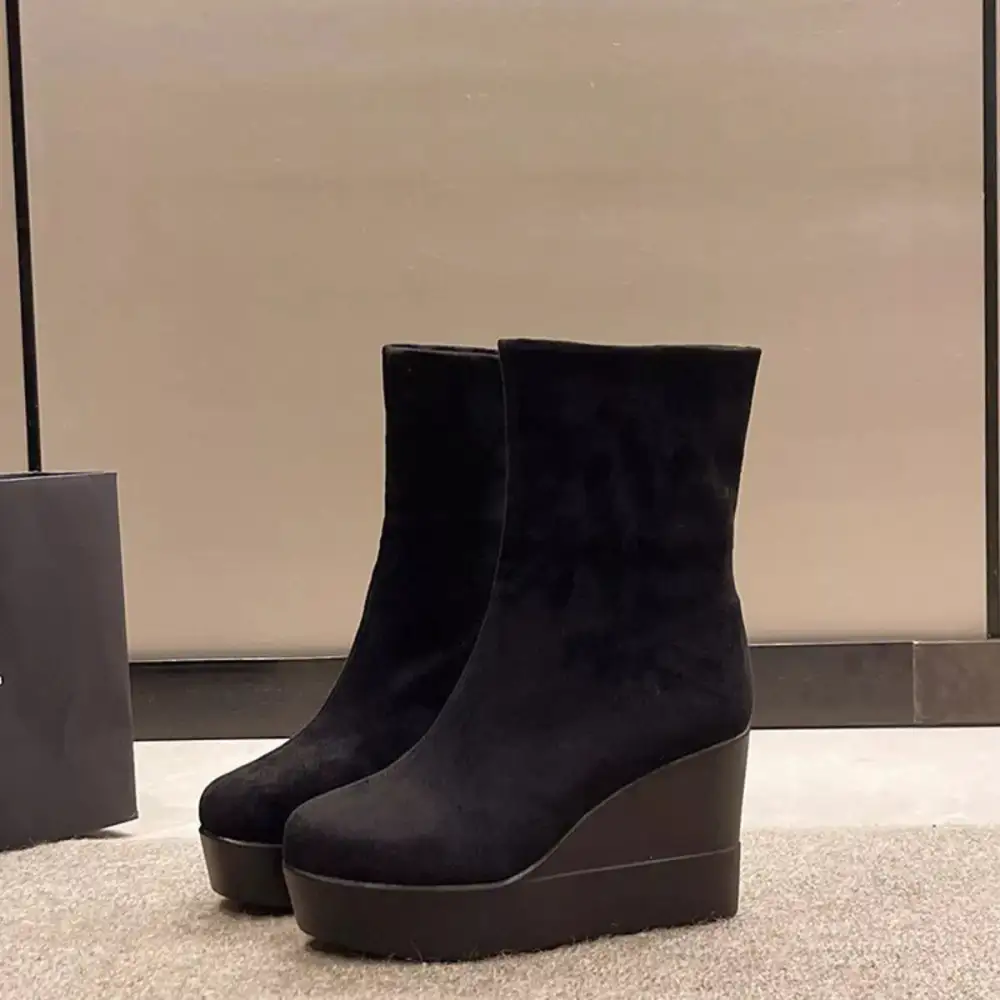 Round Toe Wedge Boots