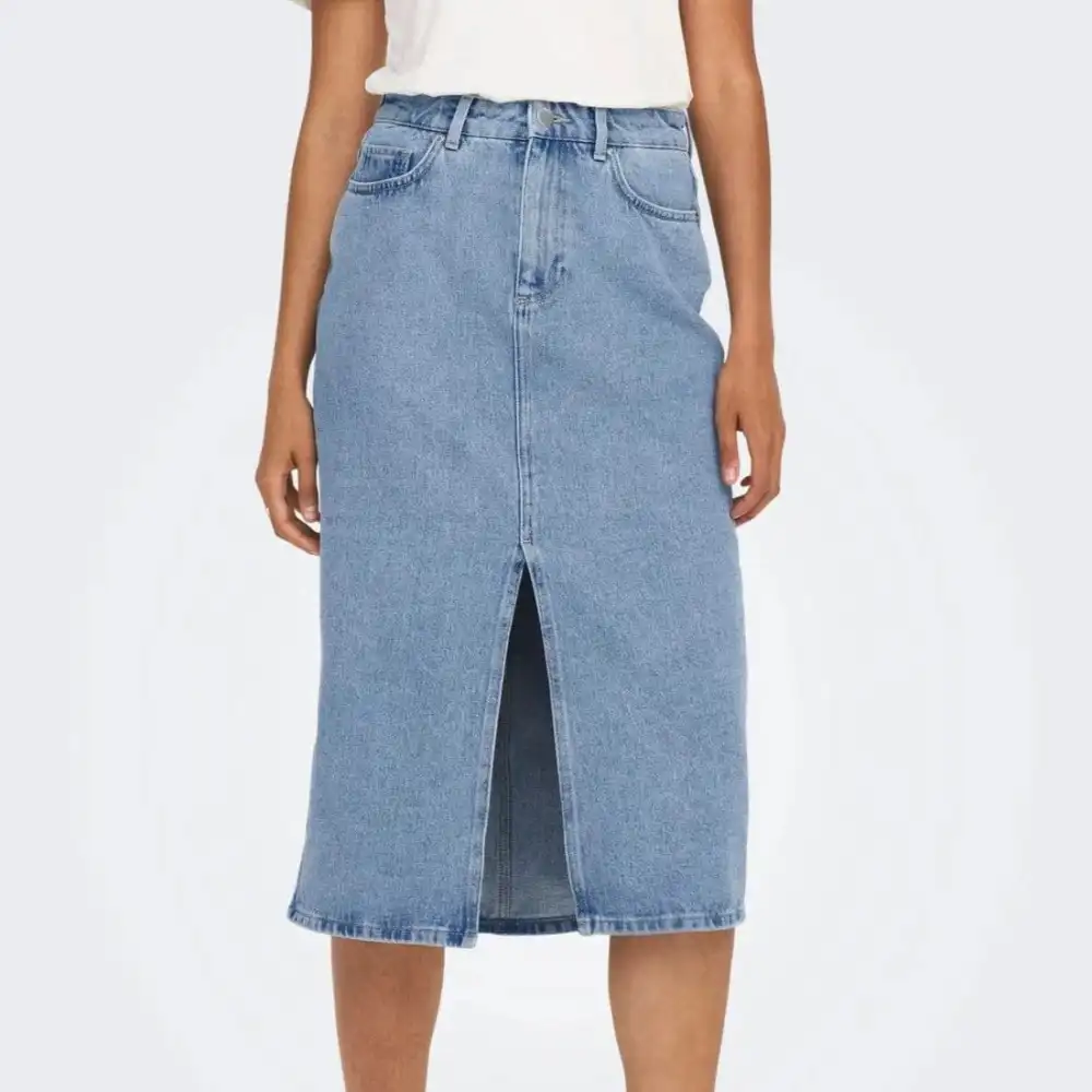 Everyday Midi Denim Skirt