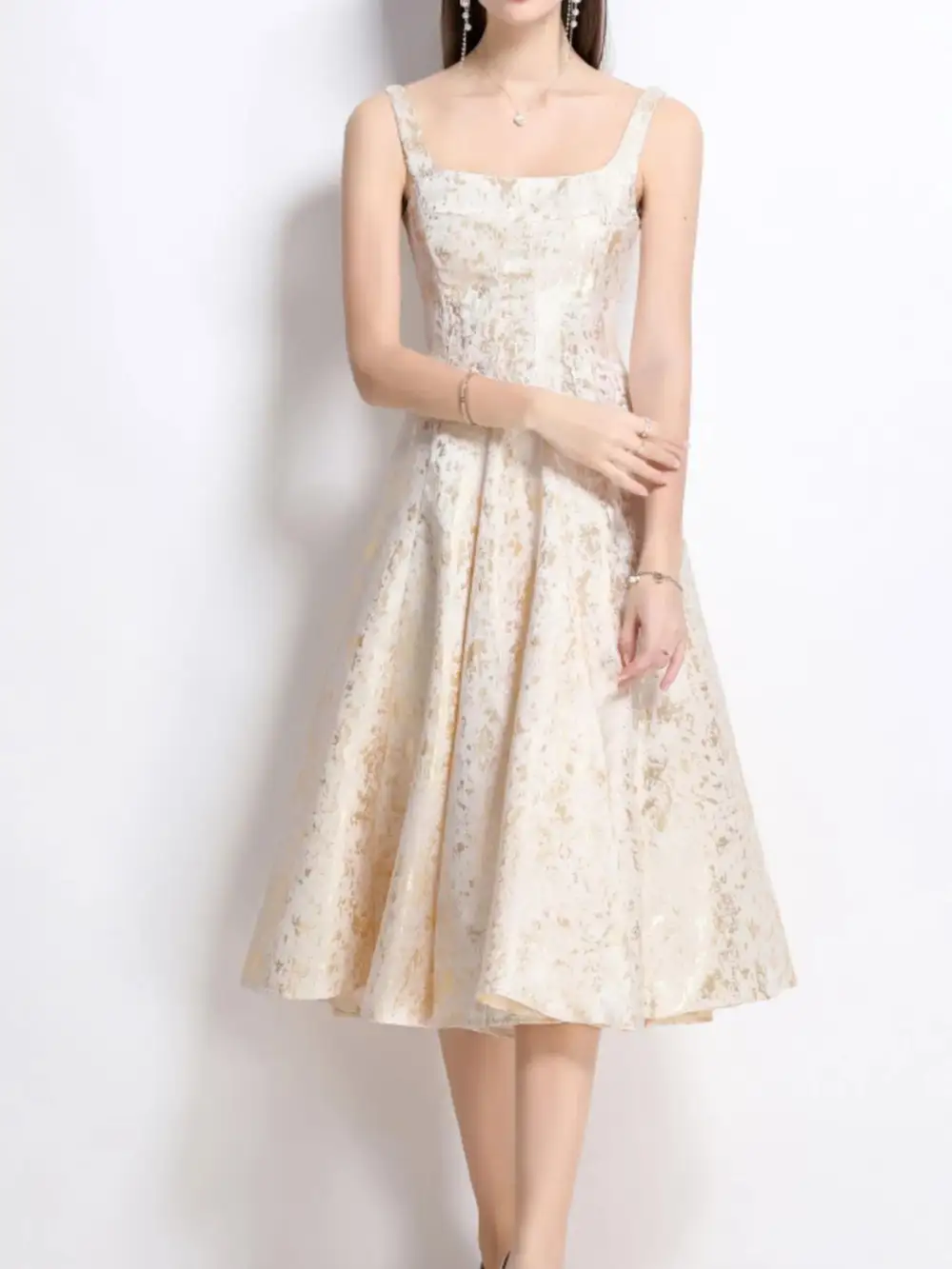 Textured Detail Floral Sleeveless Midi Dress