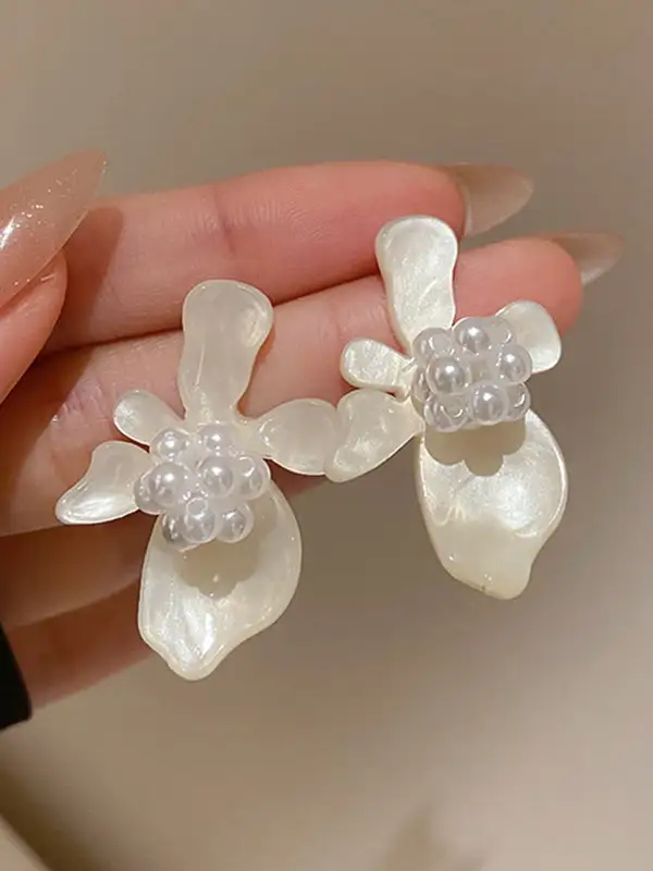 Delicate Linear Accent Earrings