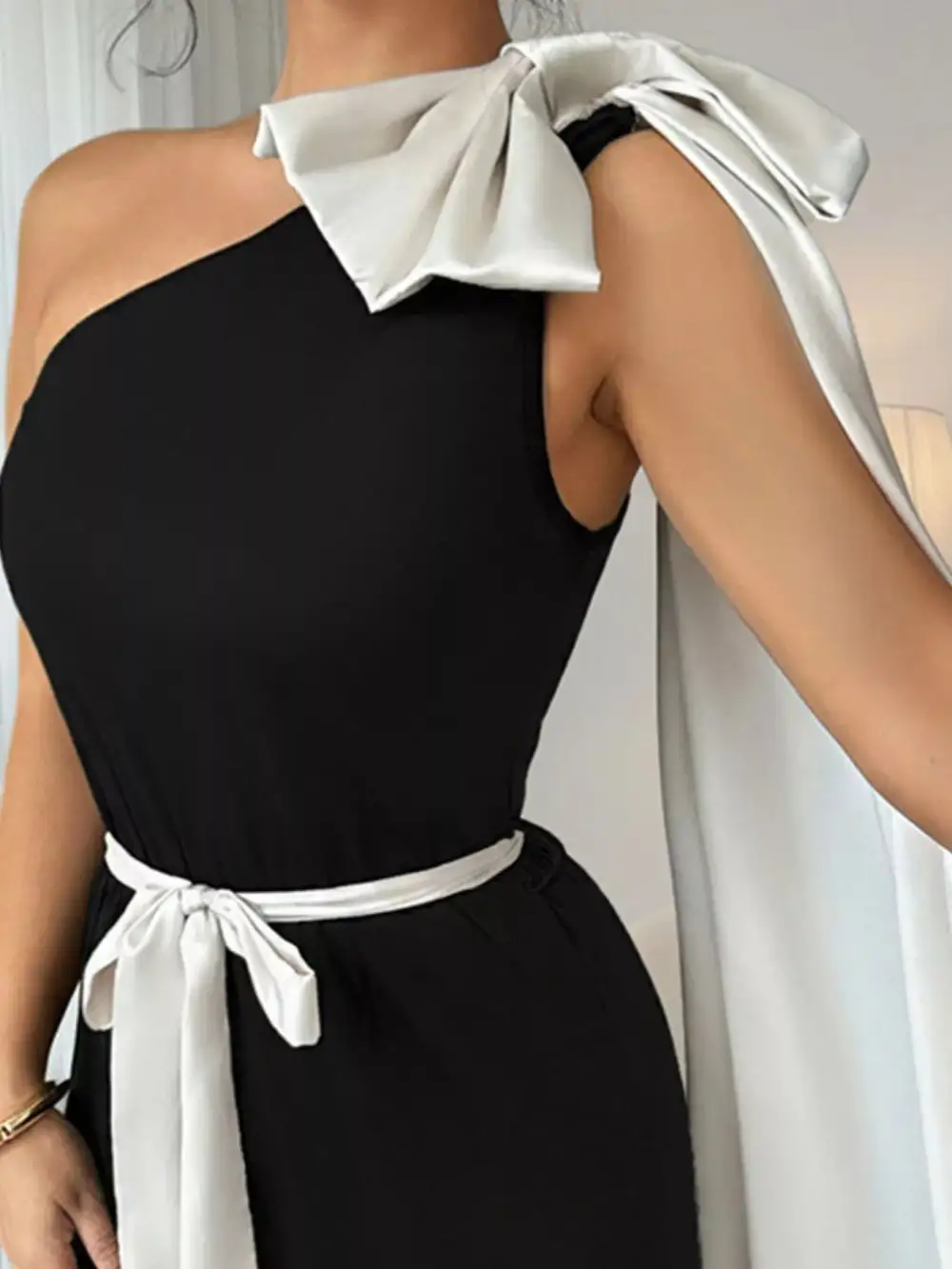 One Shoulder Bowknot Wide Leg Jumpsuit