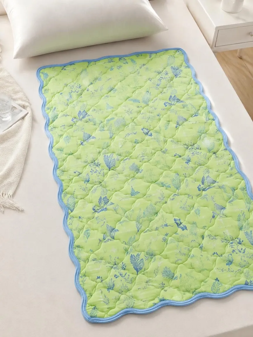 Blue Botanical Print Cooling Mat