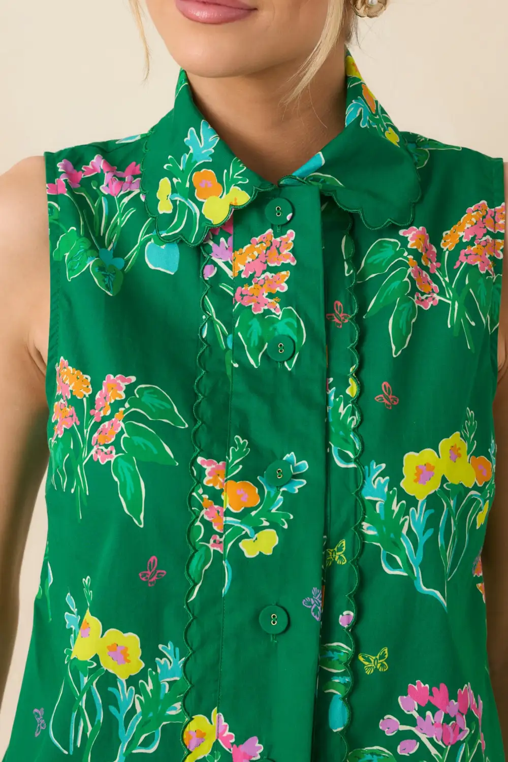 Button-Up Button-Front Sleeveless Scalloped Top