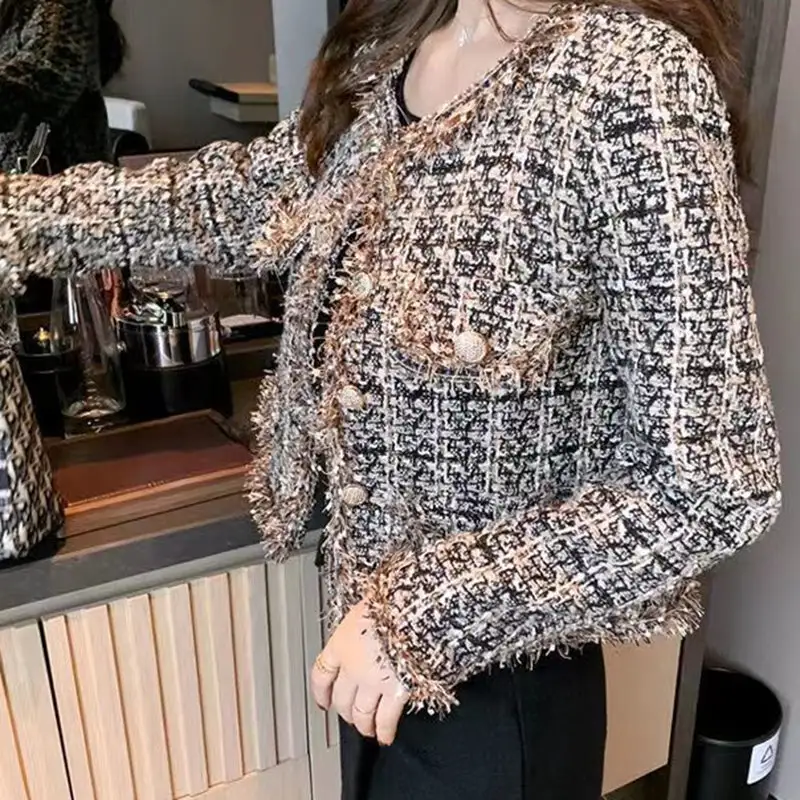 Single-Breasted Cropped Patterned Retro-Inspired Tailored Jacket