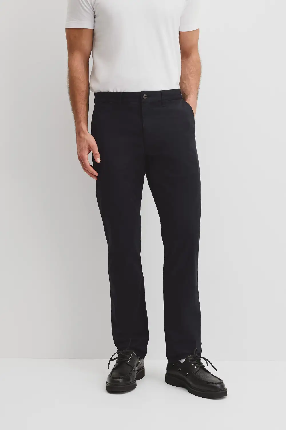 Men's Textured Standard Fit Stretch Pants