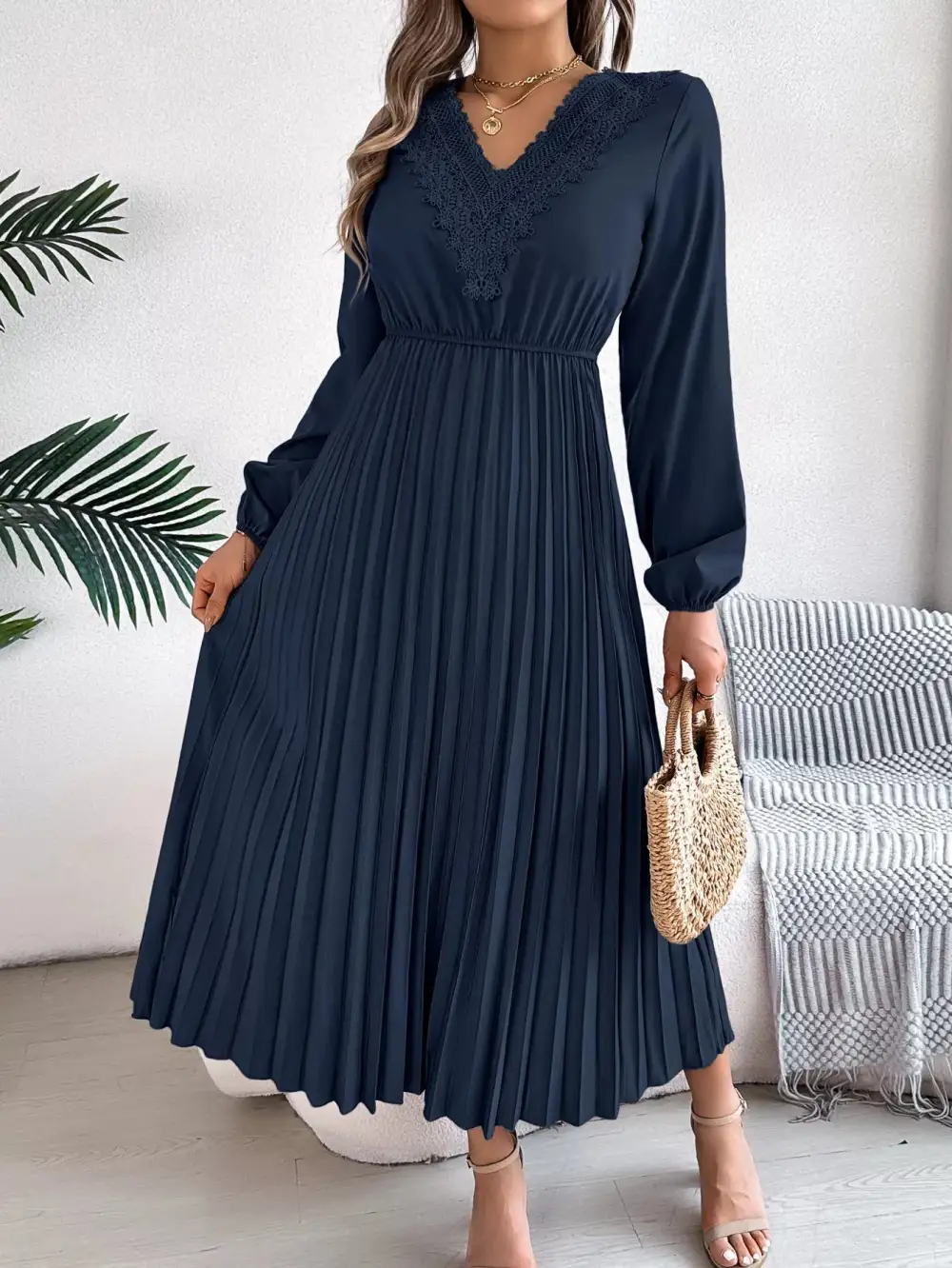 Lace V Neck Pleated Dress Casual