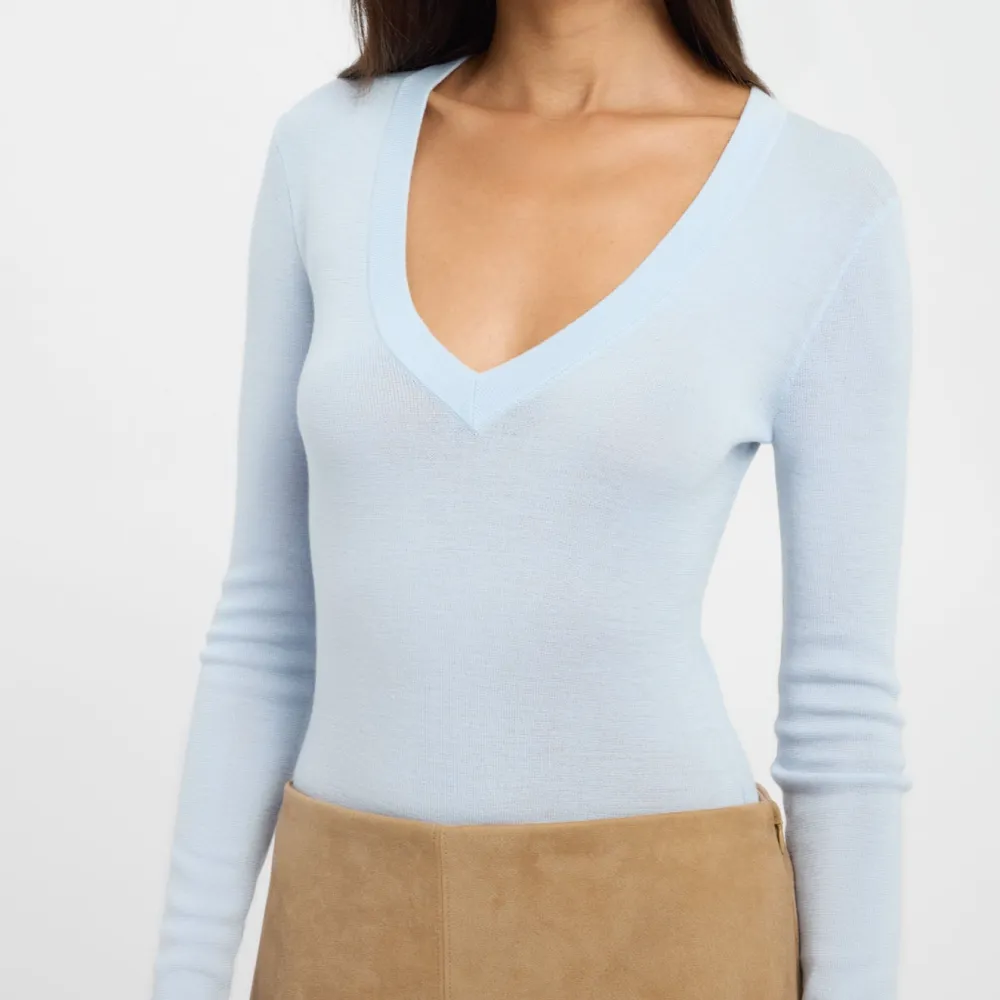 Soft V Neck Women's Long Sleeve Tee
