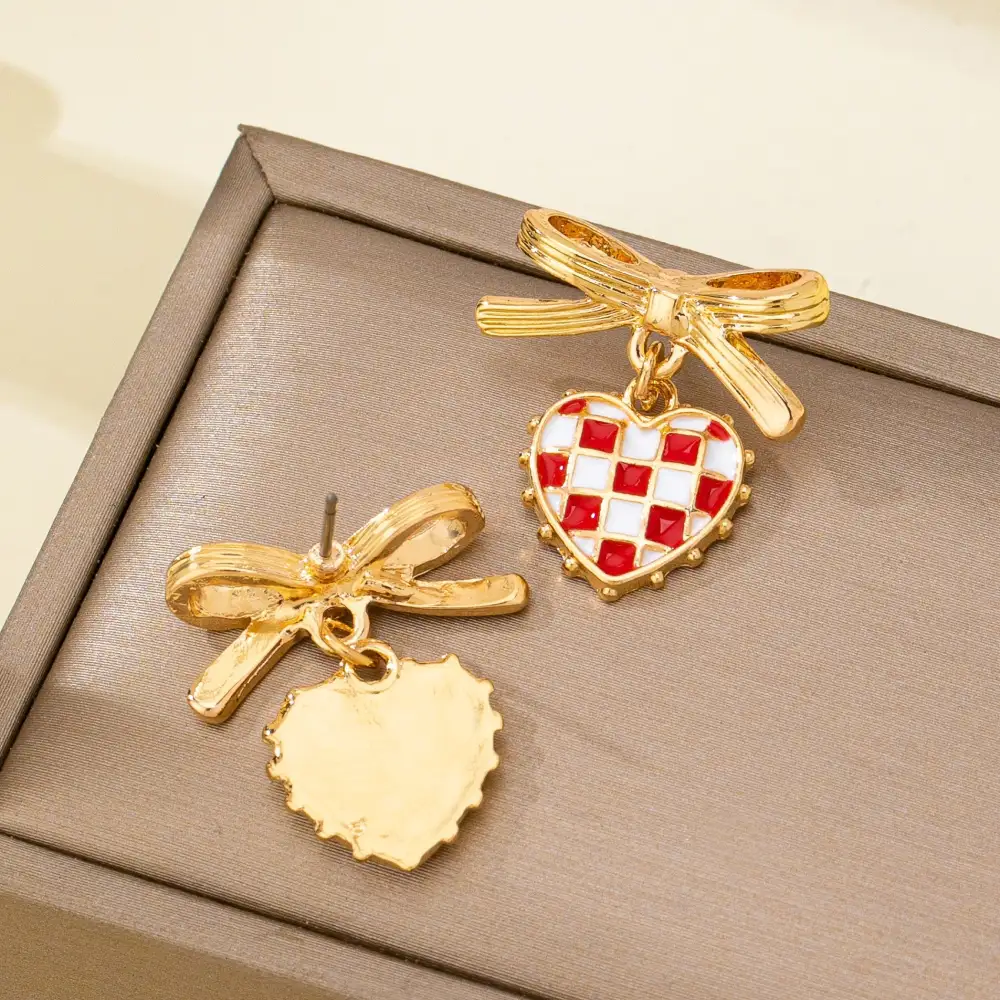 Checkered Heart Bow Drop arrings