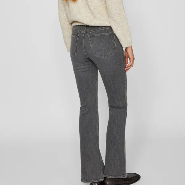 Relaxed Easy Fit Everyday Classic Jeans