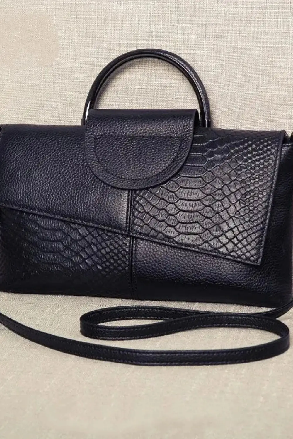 PU Leather Flap Bag – Sleek Soft-Structured Shoulder Bag for Everyday Style